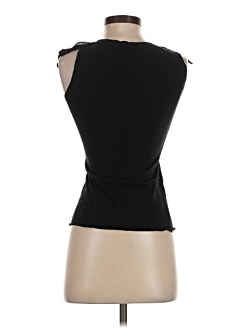 Romeo & Juliet Couture Sleeveless Blouse (view 2)