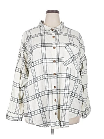 Maurices Long Sleeve Button-Down Shirt (view 1)