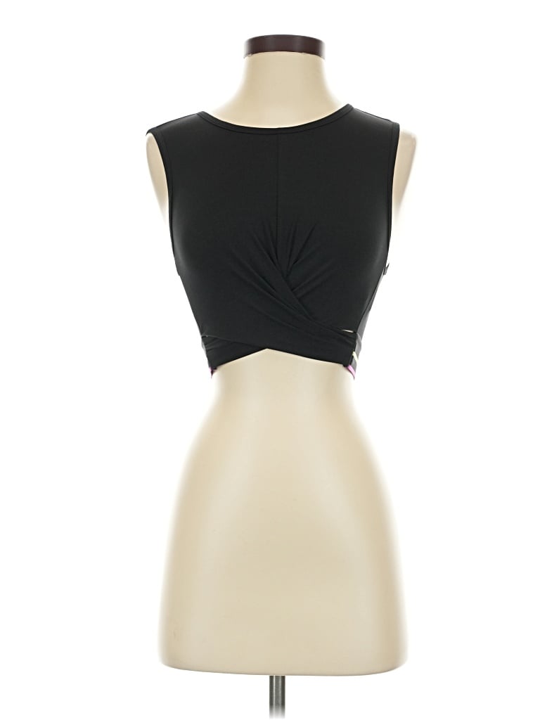 Pre-owned Fabletics Sleeveless T-shirt In Black