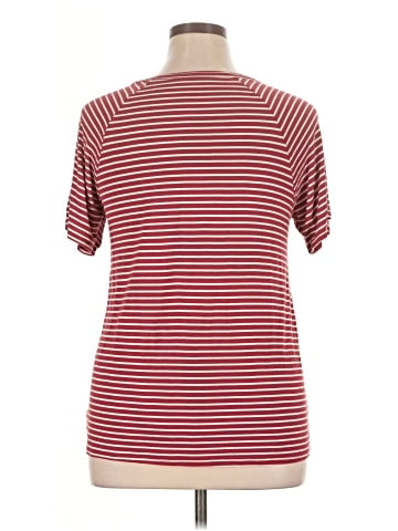 American Eagle Outfitters Short Sleeve T-Shirt (view 2)