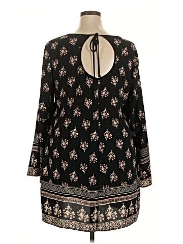 Xhilaration 3/4 Sleeve Blouse (view 2)