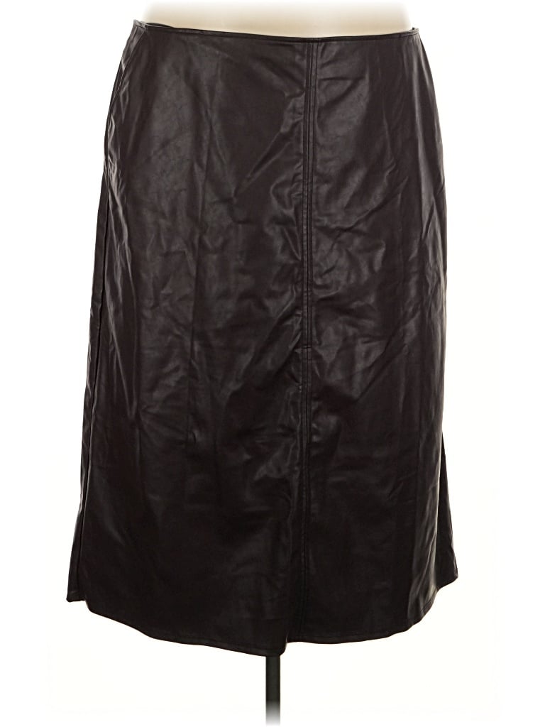 Pre-owned Old Navy Faux Leather Skirt In Black