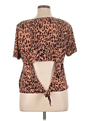Cato Short Sleeve Top (view 2)