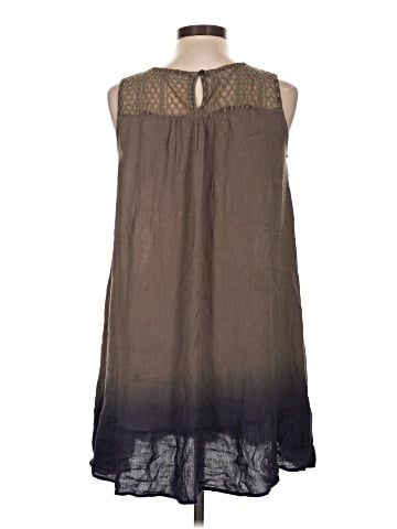 Hem & Thread Sleeveless T-Shirt (view 2)