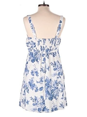 Abercrombie & Fitch Casual Dress (view 2)