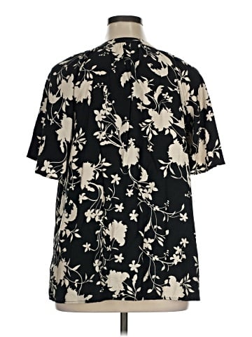 Ava & Viv Short Sleeve Blouse (view 2)
