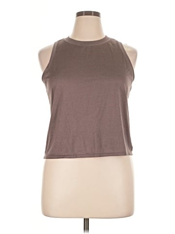 Vuori Sleeveless T-Shirt (view 1)