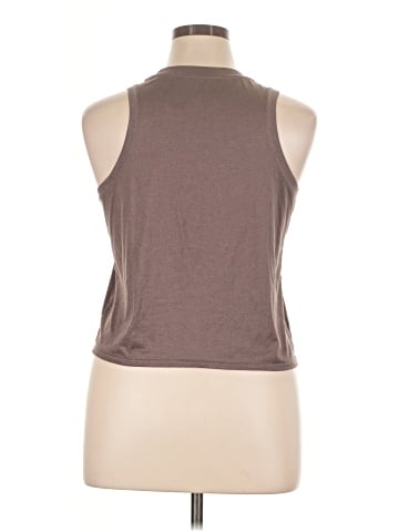 Vuori Sleeveless T-Shirt (view 2)