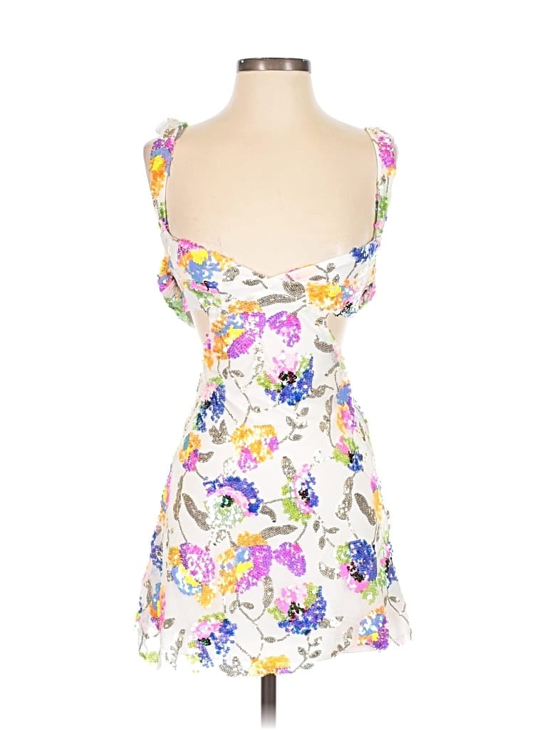 Lucy In The Sky Cocktail Dress: White Floral Pattern Dresses - Size X-Small