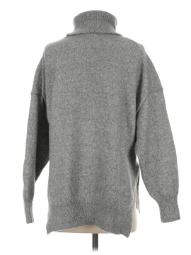 H&M Turtleneck Sweater (view 2)
