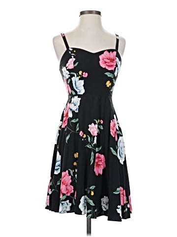 Old Navy Casual Dress (view 1)