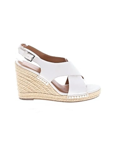 Apt. 9 Wedges (view 1)