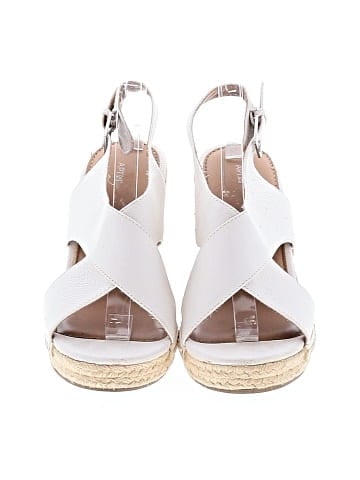 Apt. 9 Wedges (view 2)