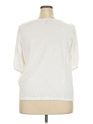 Gloria Vanderbilt Short Sleeve T-Shirt (view 2)
