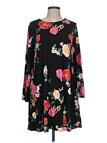 Old Navy Casual Dress (view 1)