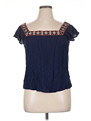 Xhilaration Short Sleeve Blouse (view 1)