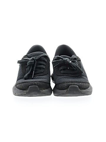 KIZIK Sneakers (view 2)