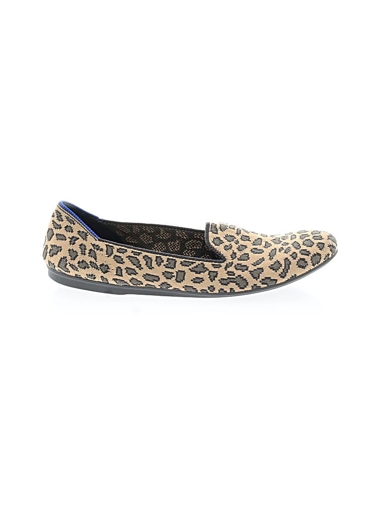 Click to view more detailed imagery on our partner's website Pre-owned Rothys Flats In Tan