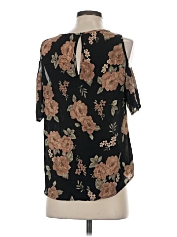 Sienna Sky Short Sleeve Blouse (view 2)