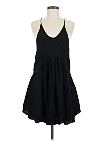 Romeo & Juliet Couture Casual Dress (view 1)