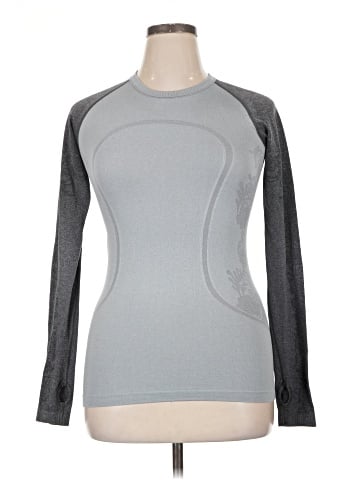 Lululemon Athletica Long Sleeve T-Shirt (view 1)