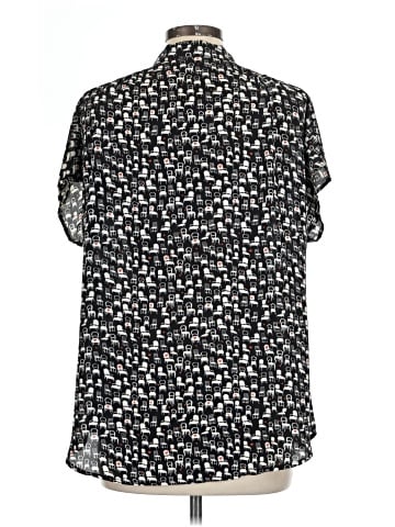 Pleione Short Sleeve Blouse (view 2)