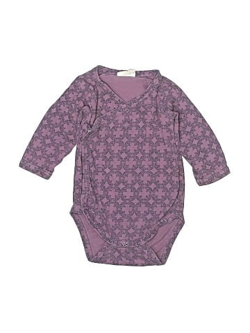 Kate Quinn Organics Long Sleeve Onesie (view 1)