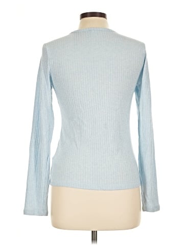 Old Navy Pullover Sweater (view 2)