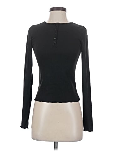 DAZY Long Sleeve T-Shirt (view 1)