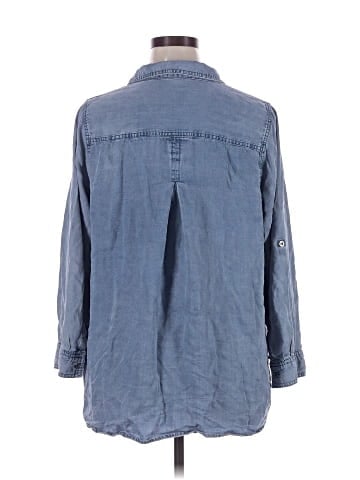 Velvet Heart 3/4 Sleeve Button-Down Shirt (view 2)