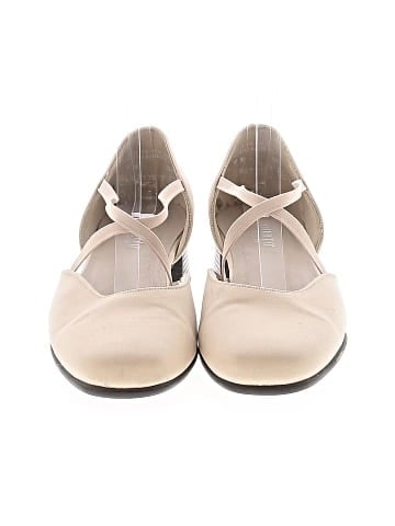 Munro American Heels (view 2)