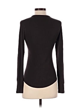 Lululemon Athletica Long Sleeve T-Shirt (view 2)