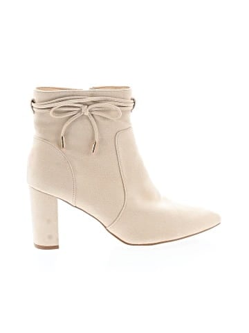 ZBY Ankle Boots (view 1)