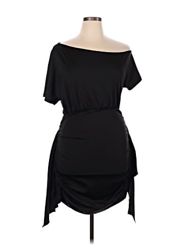 Unbranded Cocktail Dress (view 1)