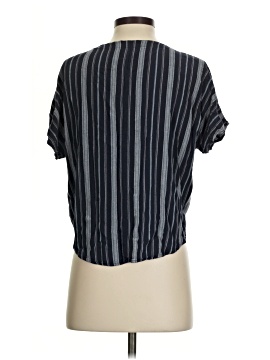 Universal Thread Short Sleeve Blouse (view 2)