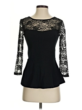 Express Outlet 3/4 Sleeve Top