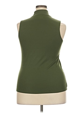 No Boundaries Sleeveless Turtleneck (view 2)