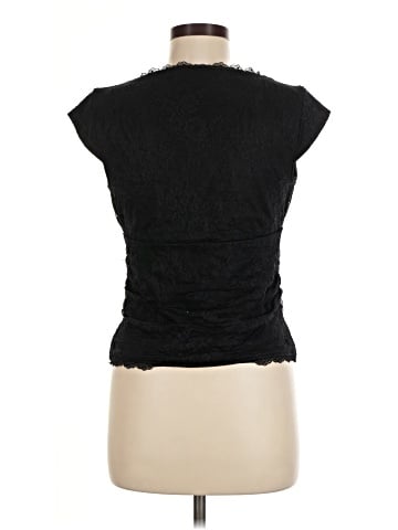 Abercrombie & Fitch Sleeveless T-Shirt (view 2)