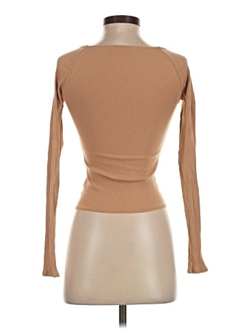 Urban Outfitters Long Sleeve T-Shirt (view 2)