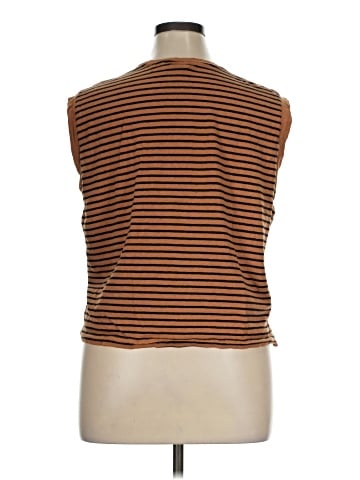 Levi's Sleeveless T-Shirt (view 2)