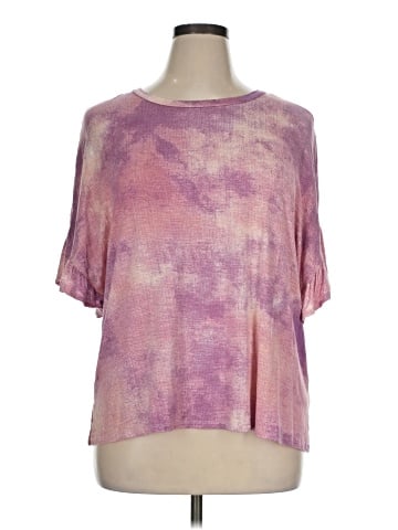 Lularoe 3/4 Sleeve T-Shirt (view 1)
