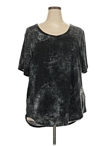 Lularoe Short Sleeve T-Shirt (view 1)