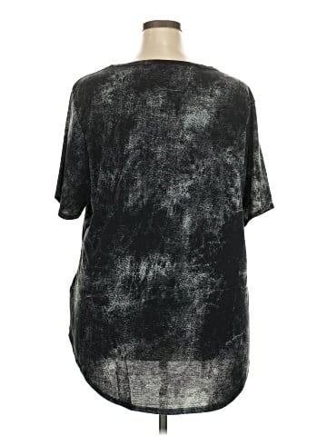 Lularoe Short Sleeve T-Shirt (view 2)