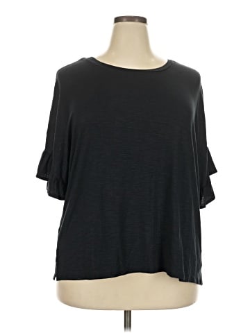 Lularoe 3/4 Sleeve T-Shirt (view 1)