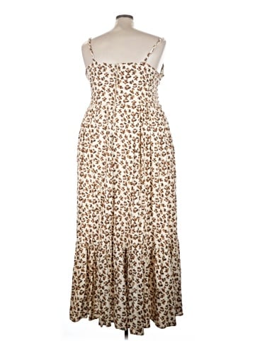 Hot Topic Casual Dress (view 2)