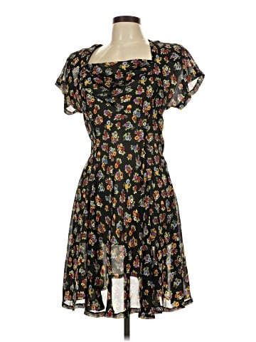 Laundry by Shelli Segal Casual Dress (view 1)