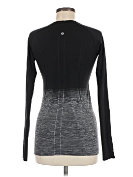 Lululemon Athletica Long Sleeve T-Shirt (view 2)