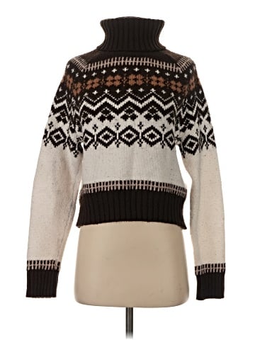 American Eagle Outfitters Pullover Sweater (view 1)