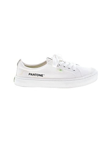 Cariuma Sneakers (view 1)