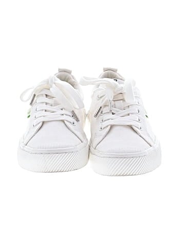 Cariuma Sneakers (view 2)